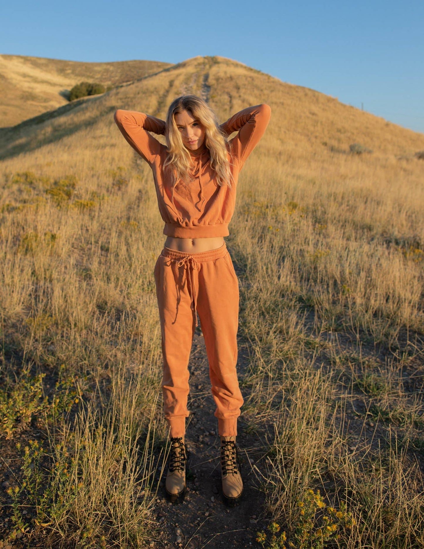 The New Daybreak Hoodie 2.0 - Peach