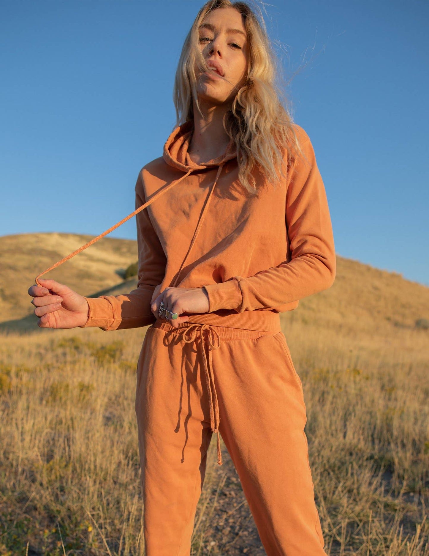 The New Daybreak Hoodie 2.0 - Peach