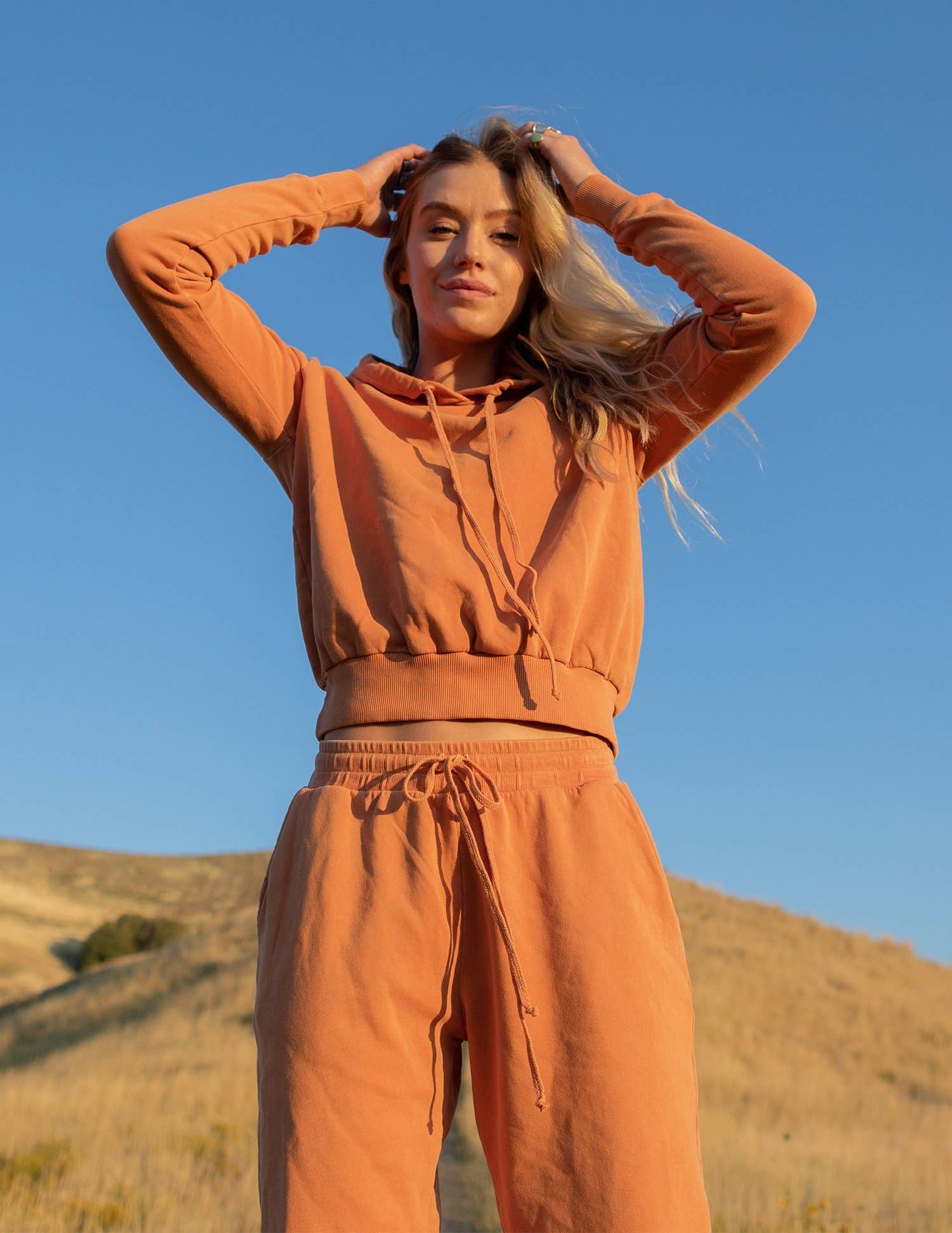 The New Daybreak Hoodie 2.0 - Peach