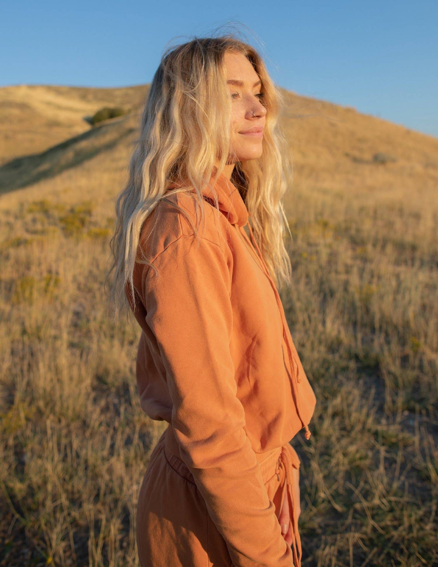 The New Daybreak Hoodie 2.0 - Peach