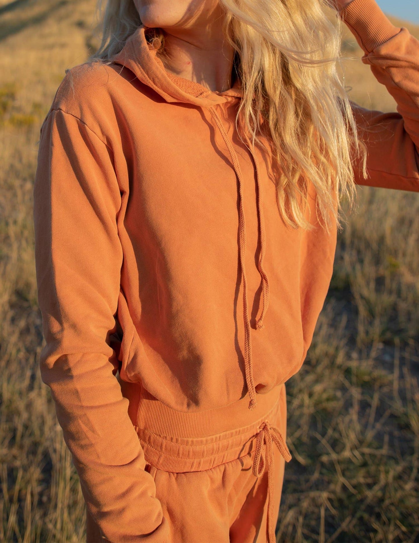 The New Daybreak Hoodie 2.0 - Peach